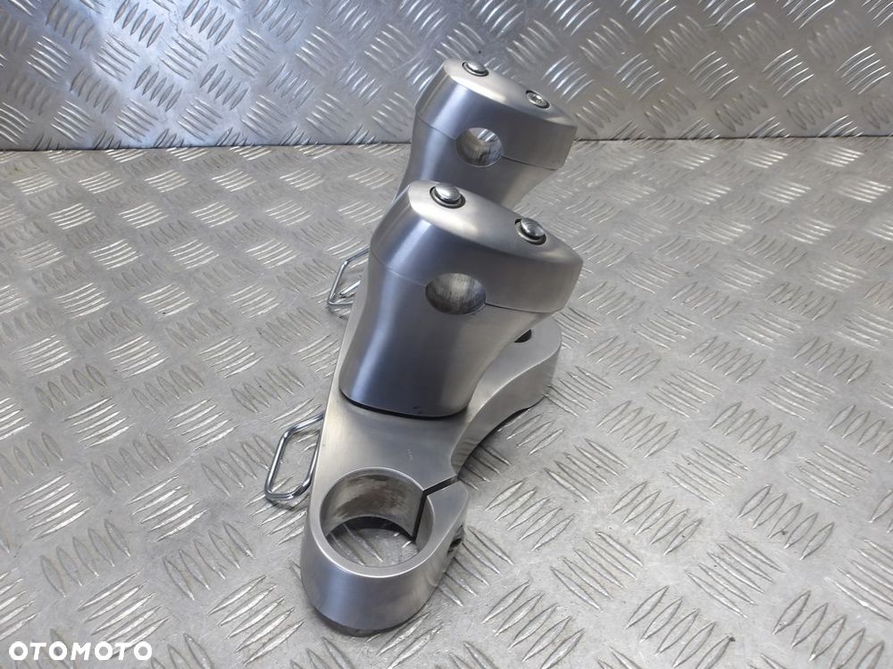 Półka górna risery SUZUKI VLR 1800 C109R BOULEVARD/INTRUDER 08-13r   PN. 51311-22H00 - 5