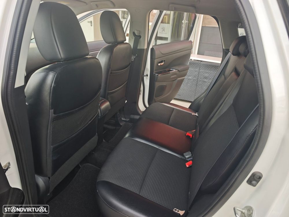 Citroën C4 Aircross 1.6 HDi S/S Exclusive - 11