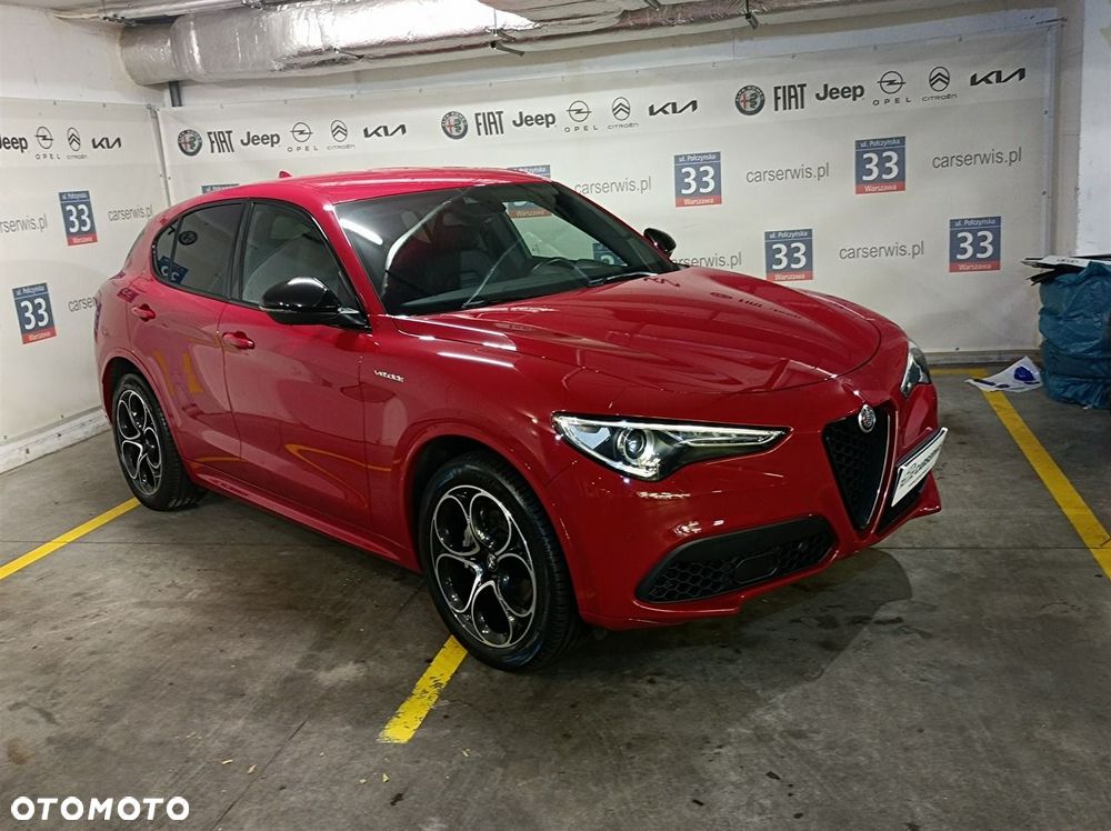 Alfa Romeo Stelvio - 8