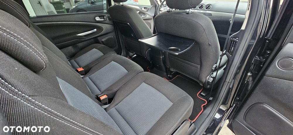 Ford Galaxy 2.0 TDCi Ghia - 16