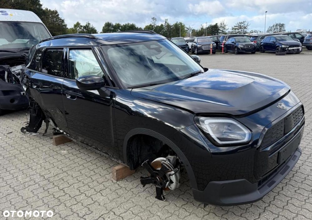MINI Countryman ver-recharge-82-kwh-single-m-extended-range-rwd-plus - 3