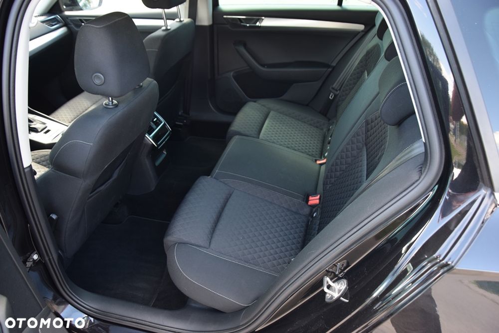 Skoda Superb 2.0 TDI Active DSG7 - 15