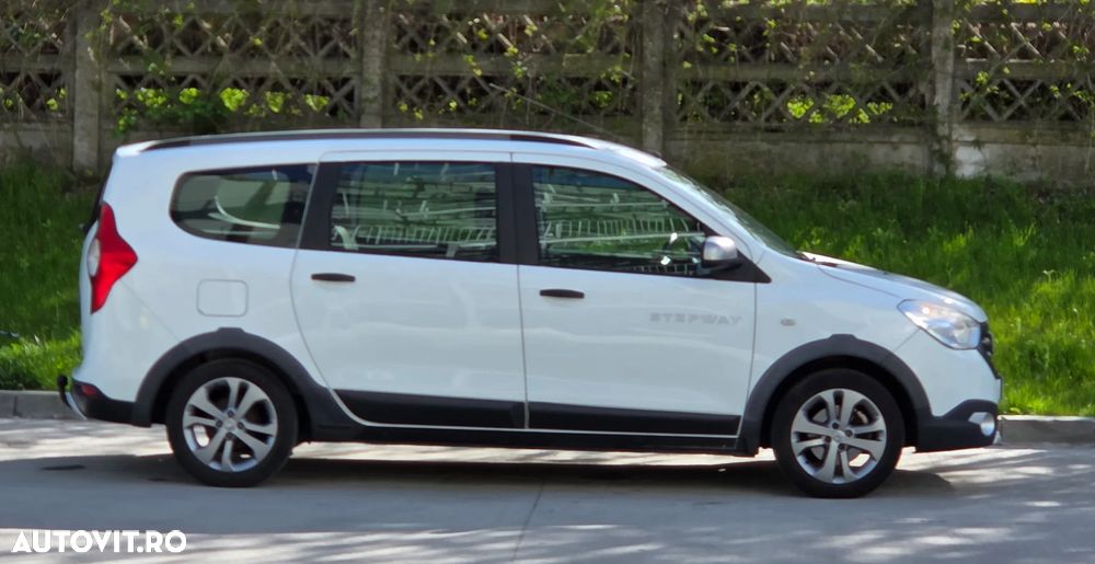 Dacia Lodgy TCe 115 Stepway - 9