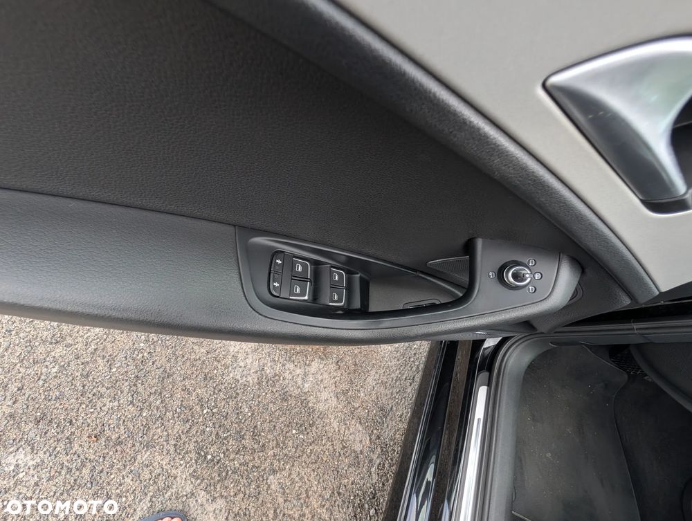 Audi A6 Avant 2.0 TDI ultra S tronic - 30