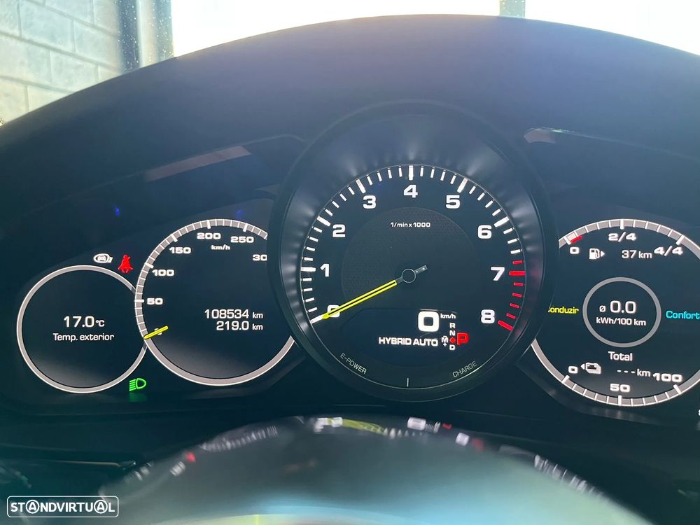 Porsche Panamera Sport Turismo 4 E-Hybrid Edition 10 Anos - 35