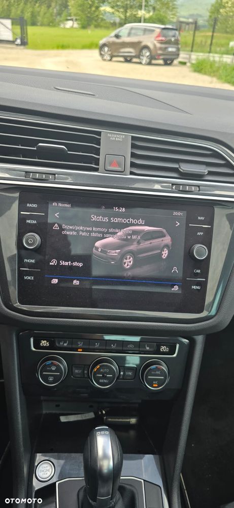 Volkswagen Tiguan 2.0 TDI SCR 4MotION DSG R-Line - 27