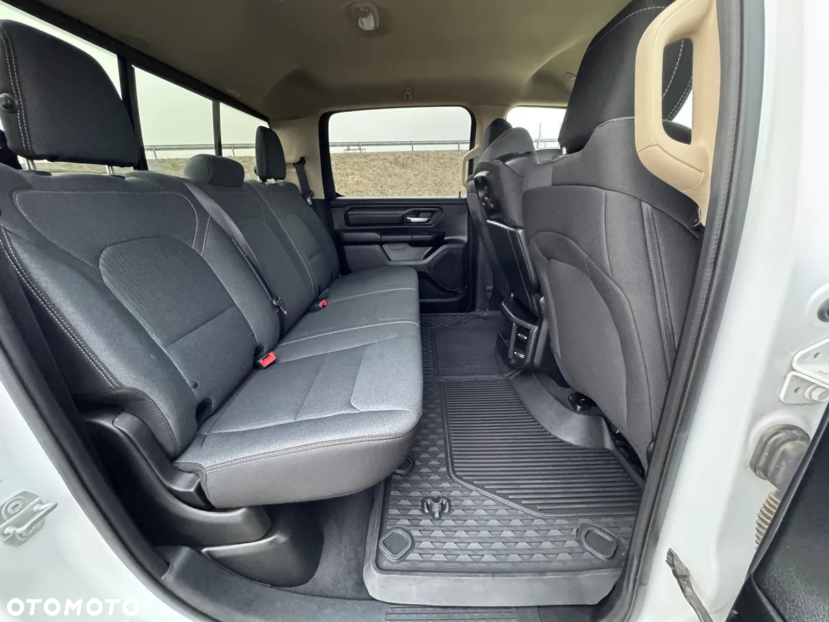 Dodge RAM 1500 5.7 4x4 - 30