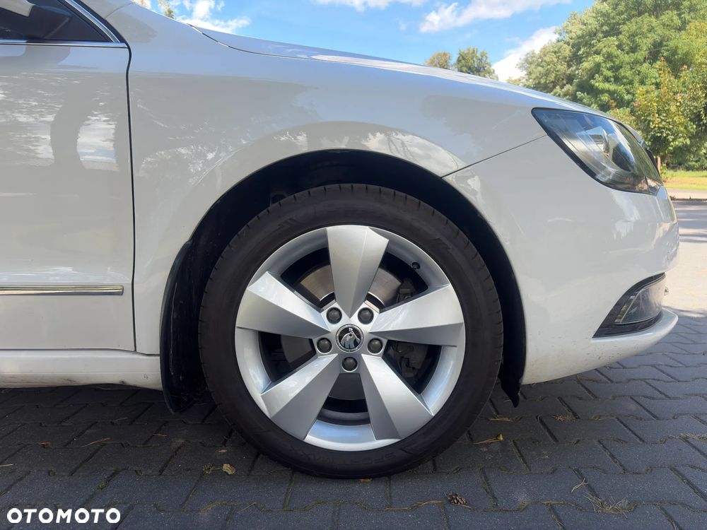 Skoda Superb 2.0 TDI DSG Active - 9