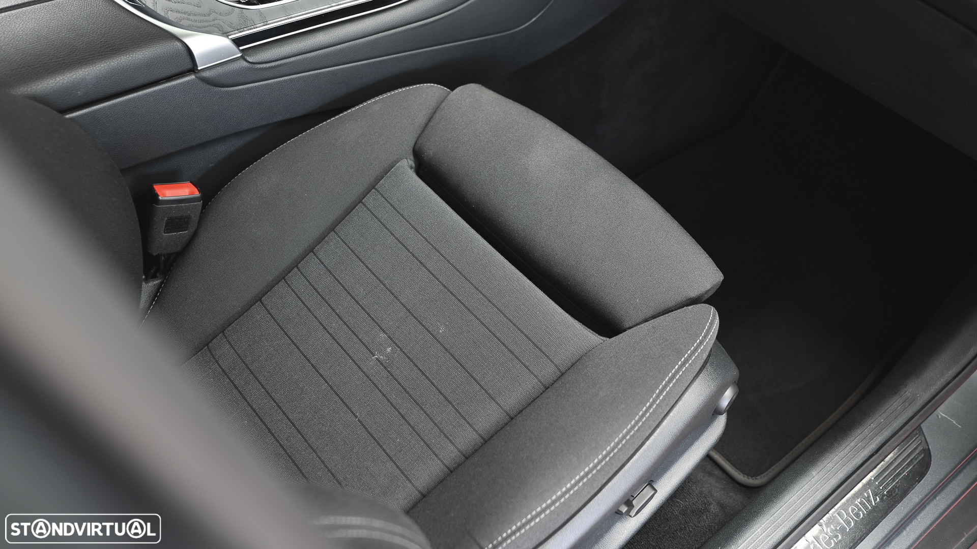 Mercedes-Benz GLC 300 Coupe de 4Matic 9G-TRONIC - 39