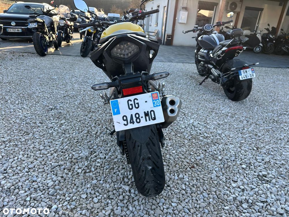 Honda CB - 10