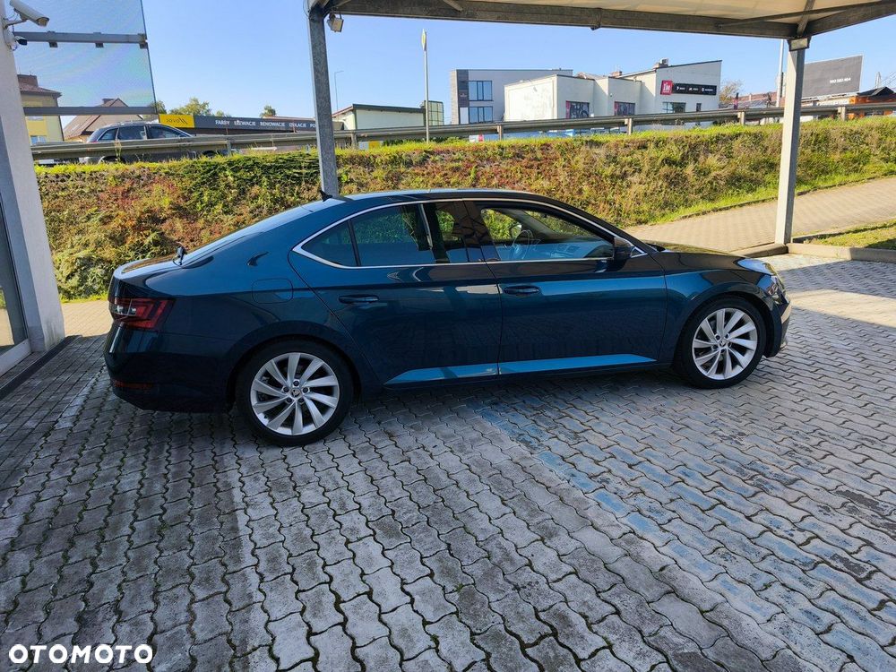 Skoda Superb 2.0 TDI Style - 7