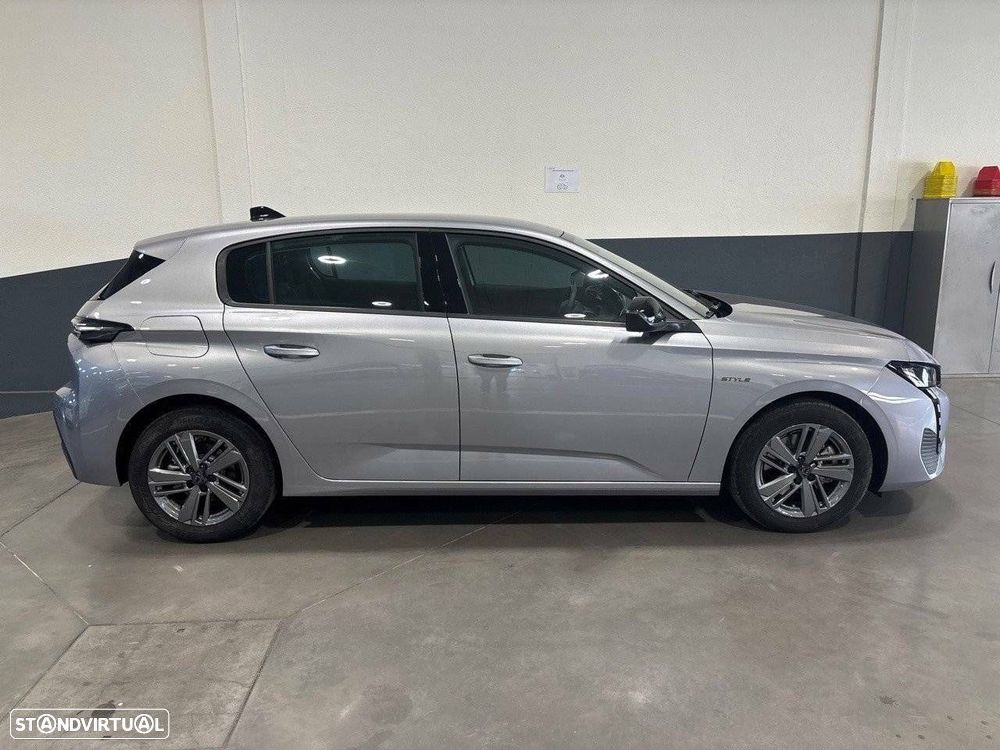 Peugeot 308 1.2 Hybrid Style e-DCS6 - 4
