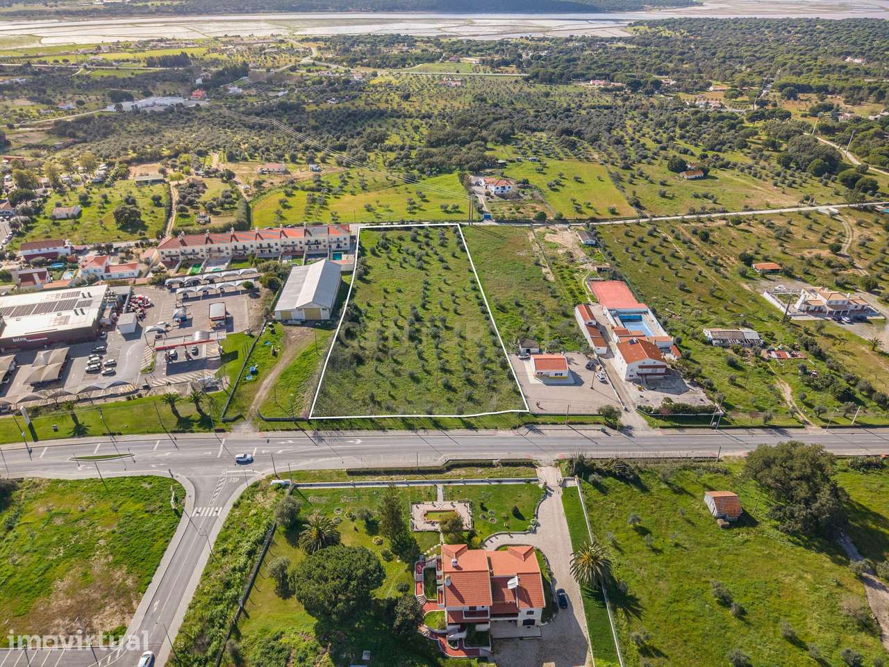 Terreno em Alcácer do Sal com 11.000m2 – Oportunidade Única para Inves - Grande imagem: 2/6