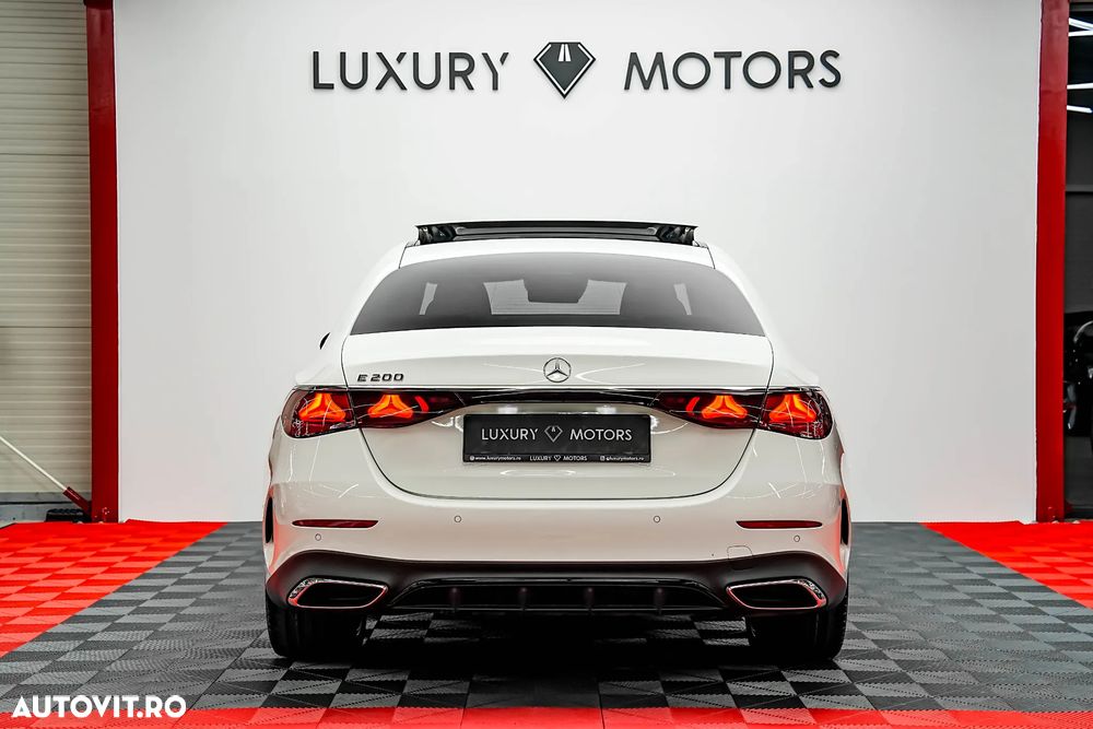 Mercedes-Benz E 200 9G-TRONIC Edition AMG Line - 9