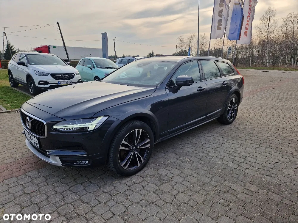 Volvo V90 Cross Country D5 AWD Pro - 2