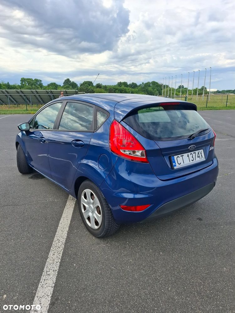Ford Fiesta 1.25 Trend - 33