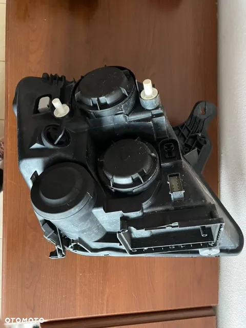 REFLEKTOR LAMPA LEWA PRZÓD 93175364 OPEL MERIVA A - 3