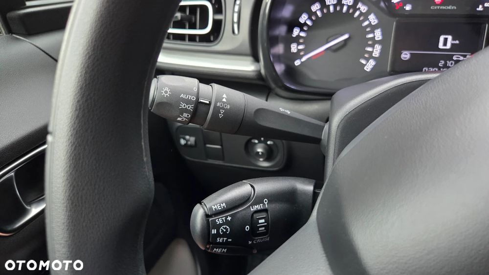 Citroën C3 1.2 PureTech Shine - 20