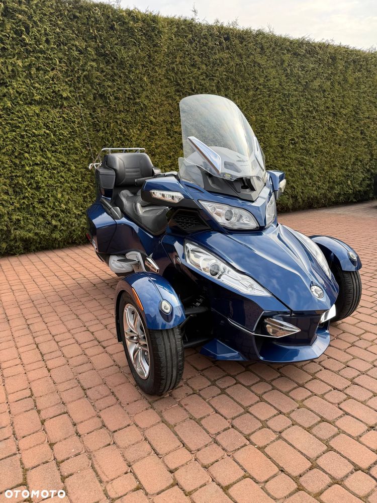 Can-Am Spyder - 1