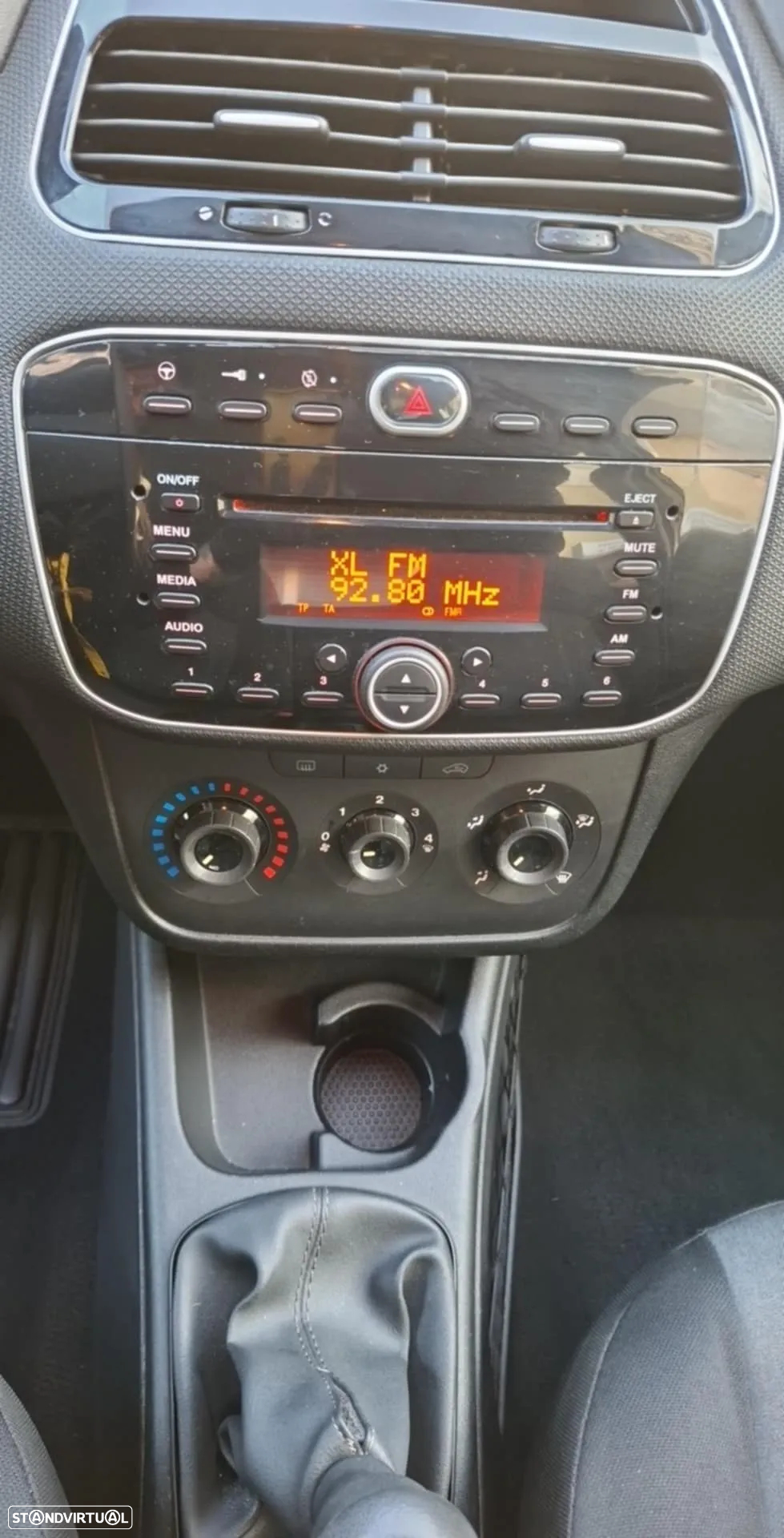 Fiat Punto 1.3 M-Jet Easy S&S - 9