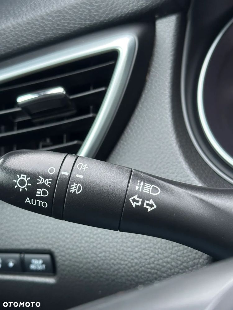 Nissan Qashqai 1.3 DIG-T DCT ACENTA - 31