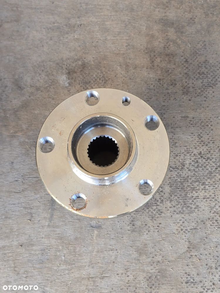 Piasta koła przód L/P ALFA ROMEO, FIAT - 2