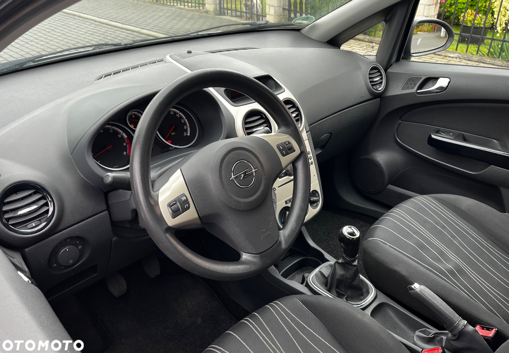 Opel Corsa - 7