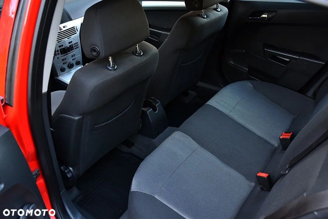 Opel Astra 1.6 Active - 33