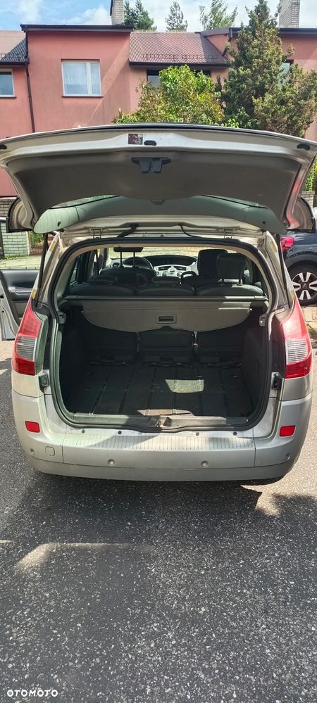 Renault Grand Scenic 1.9 dCi FAP Dynamique - 2