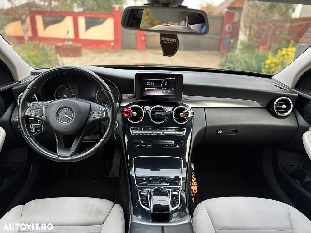 Mercedes-Benz C - 38