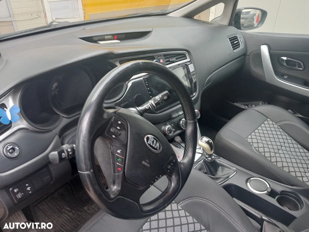 Kia Ceed 1.6 DSL HP Best - 12