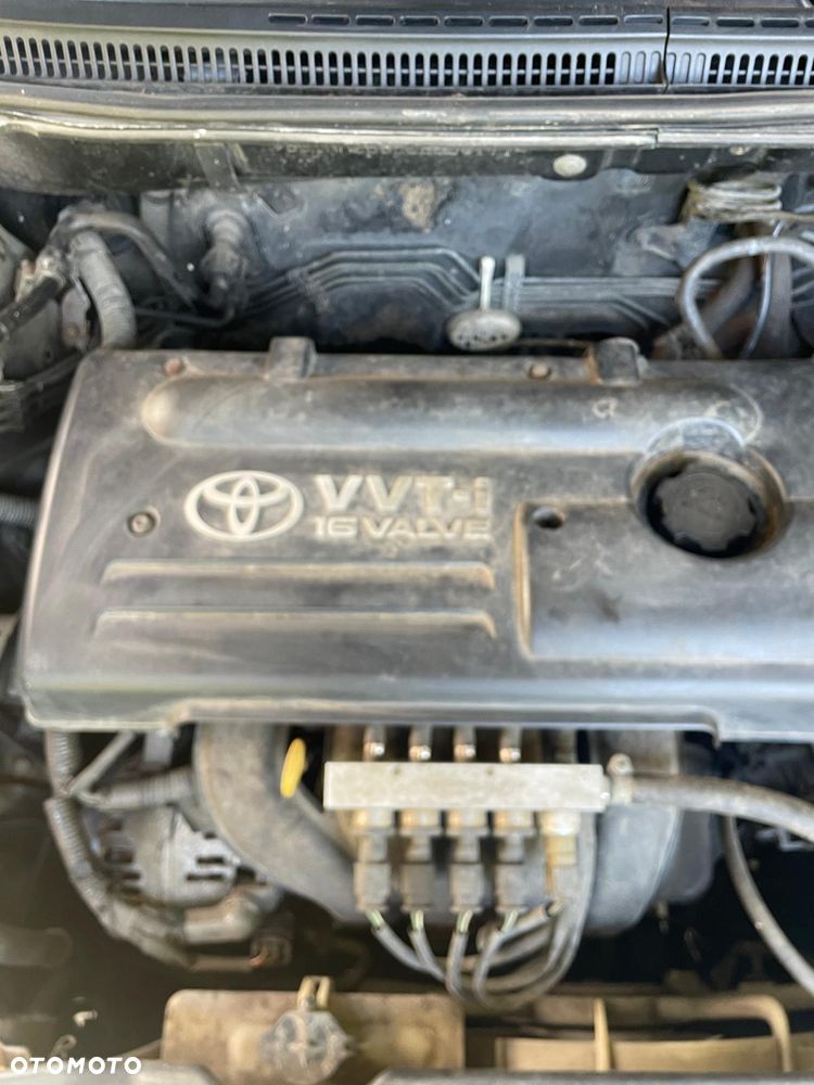 Toyota Corolla 1.4 VVT-i Base - 5