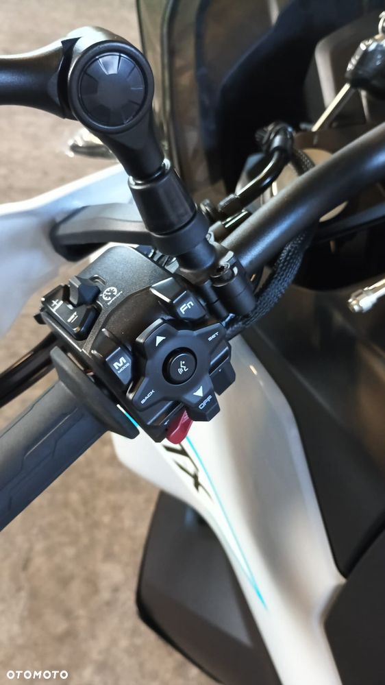 CFMoto 1000 MT-X - 10