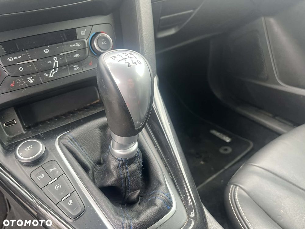 Ford Focus 1.5 EcoBoost STart-Stopp-System ST-LINE - 10