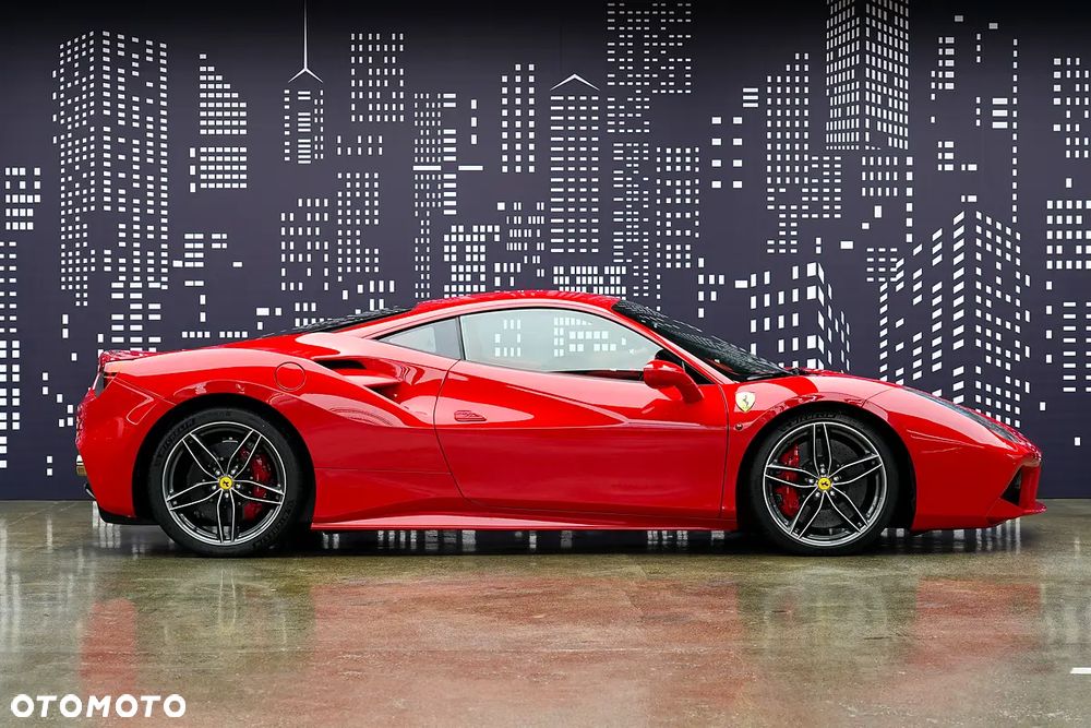 Ferrari 488 - 5