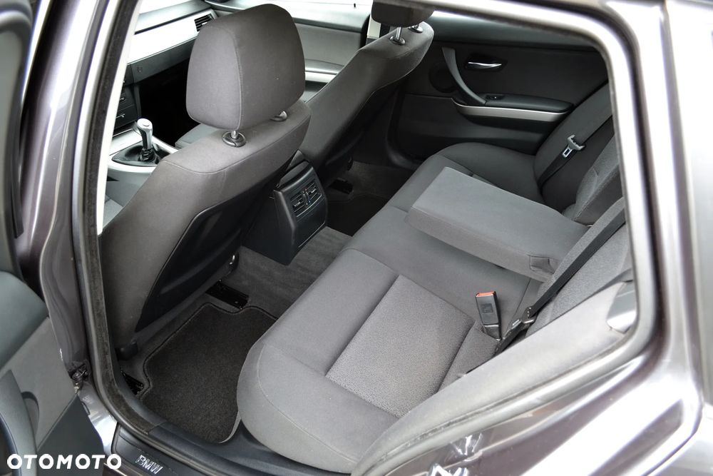 BMW Seria 3 320d DPF - 7