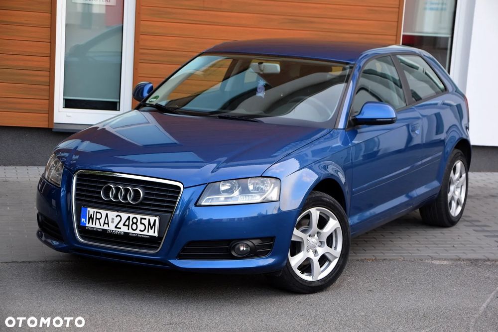 Audi A3 3-drzwiowe 1.6 Ambiente - 2