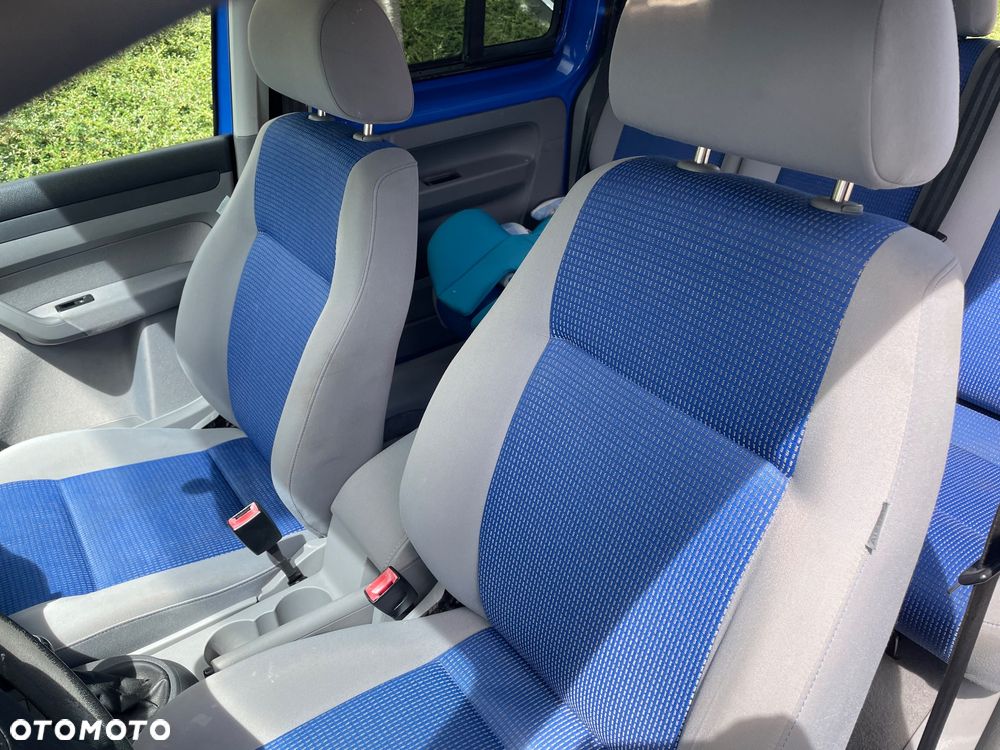 Volkswagen Caddy Mixt - 11