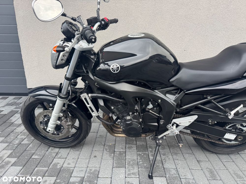 Yamaha FZ6 - 17