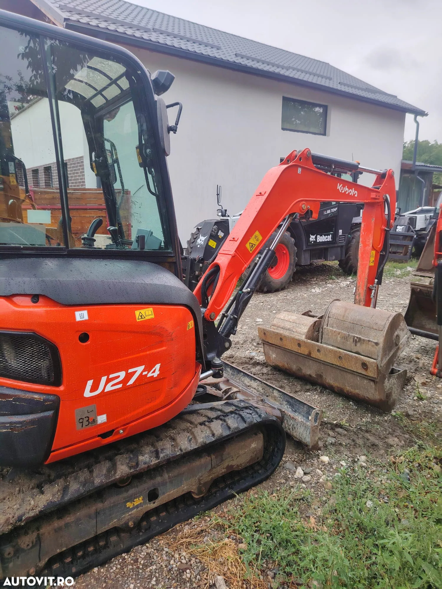 Kubota U27 - 10
