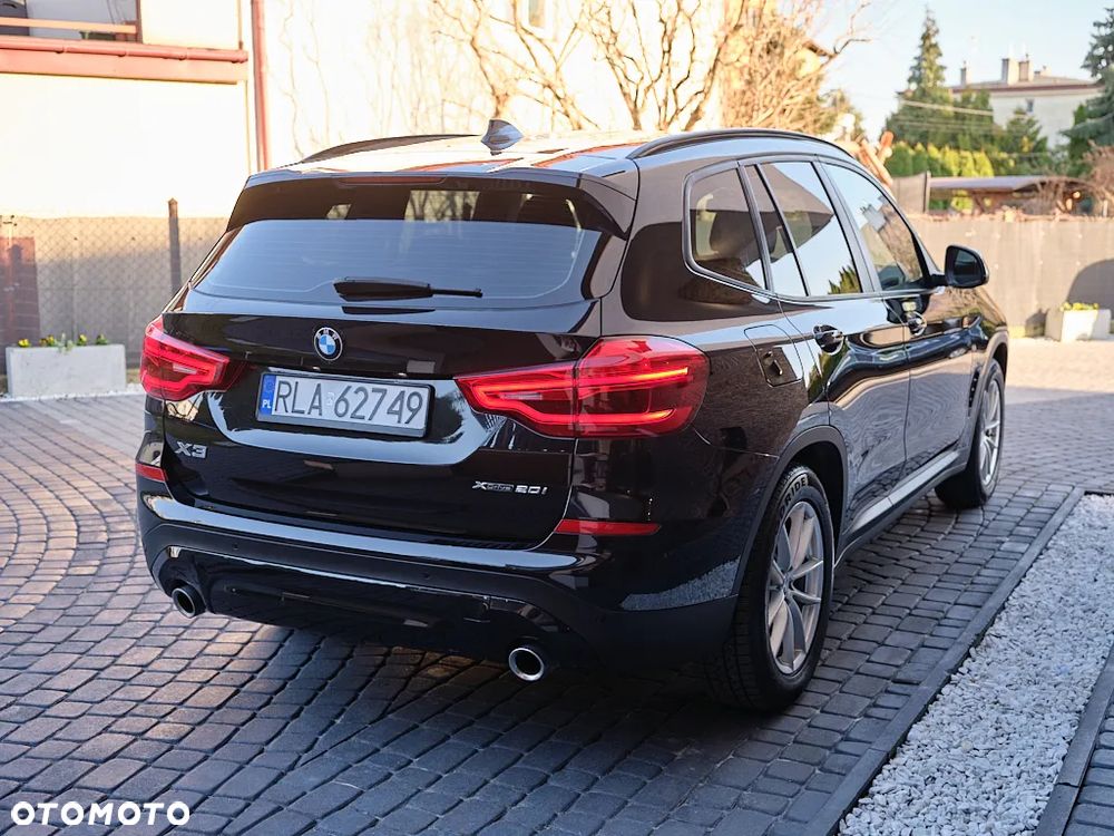 BMW X3 xDrive20i - 9