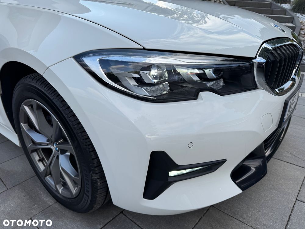 BMW Seria 3 320i xDrive Advantage sport - 8