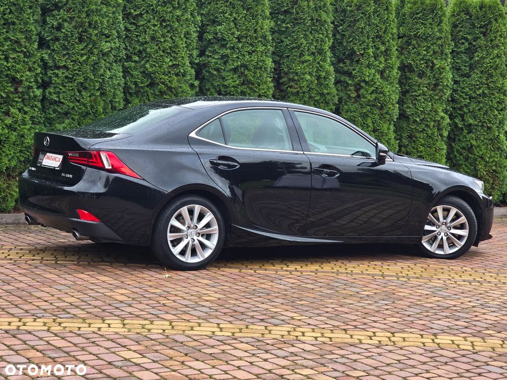 Lexus IS 200t / 300 Prestige - 12