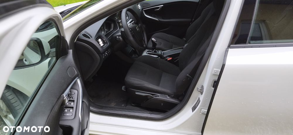 Volvo V40 - 8