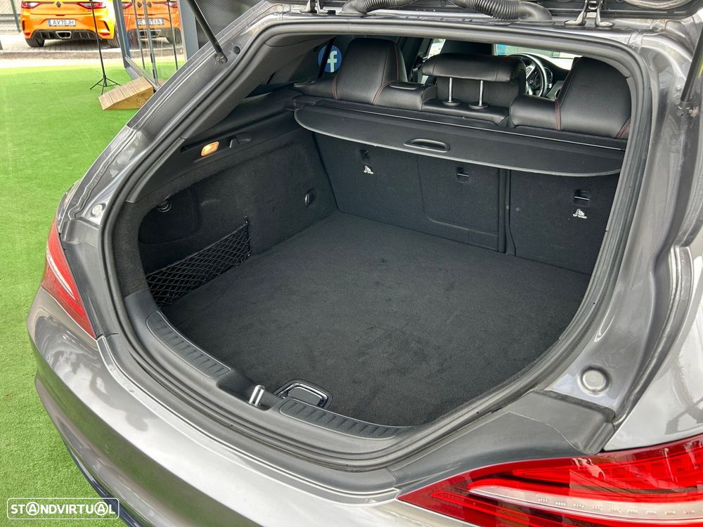 Mercedes-Benz CLA 200 - 50