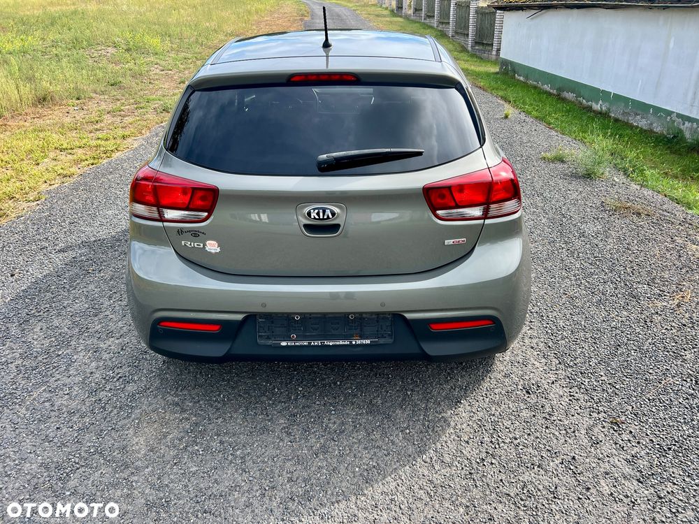 Kia Rio 1.0 T-GDI 100 Dream-Team Edition - 5
