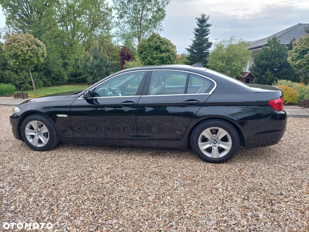 BMW Seria 5 528i Sport-Aut - 6