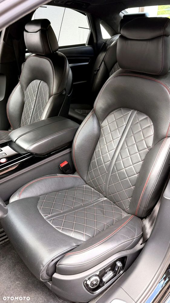 Audi S8 Plus 4.0 TFSI Quattro - 35