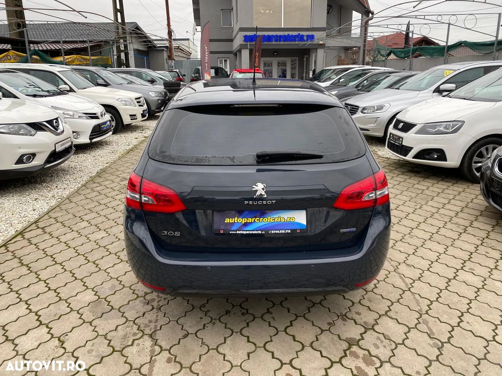 Peugeot 308 - 4