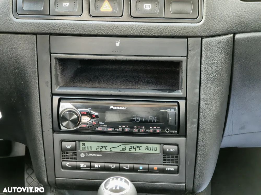 Volkswagen Golf 1.9 TDI - 12